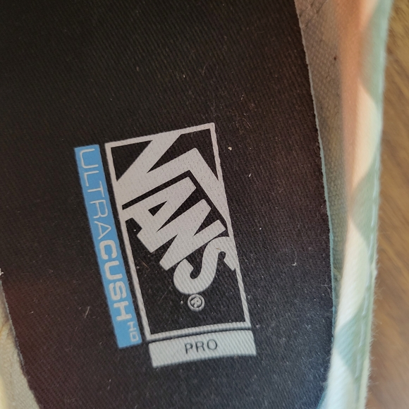 Checkered Vans - Picture 7 of 9